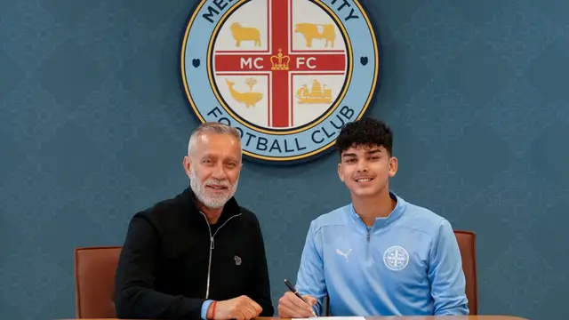Matthew Baker Tanda Tangan Kontrak Profesional