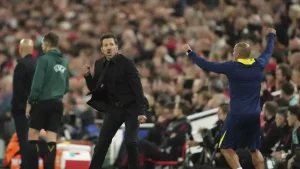 Insiden Cekcok Simeone dengan Fans Liverpool Bikin Gaduh